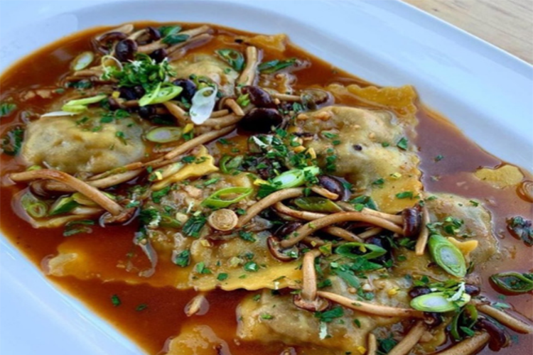 Bay Area and Santa Cruz Restaurants Serving Far West Mushrooms